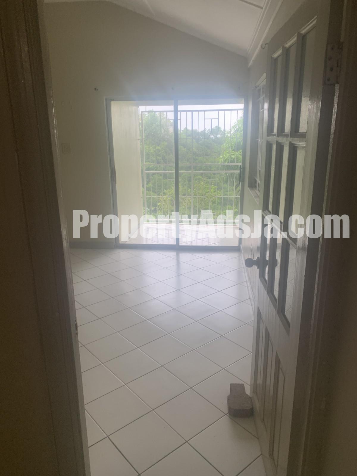 Apartment For Rent in Coopers hills Redhills, Kingston / St. Andrew