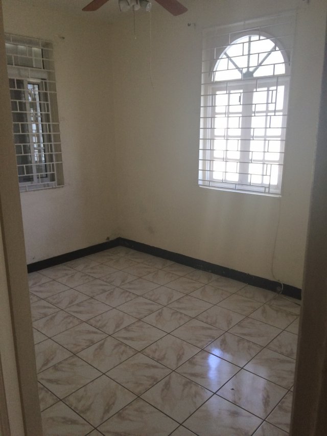 House For Sale in MONA KGN 6, Kingston / St. Andrew Jamaica