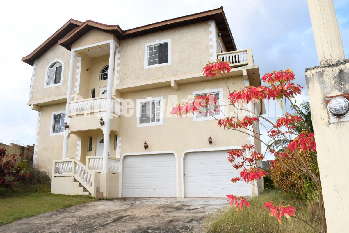 House For Sale in Luana Black River, St. Elizabeth Jamaica