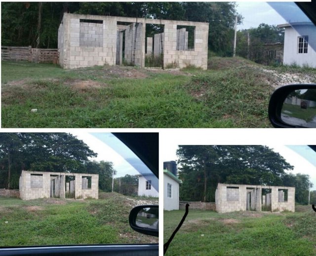 House For Sale in Sydenham Gardens, St. Catherine Jamaica