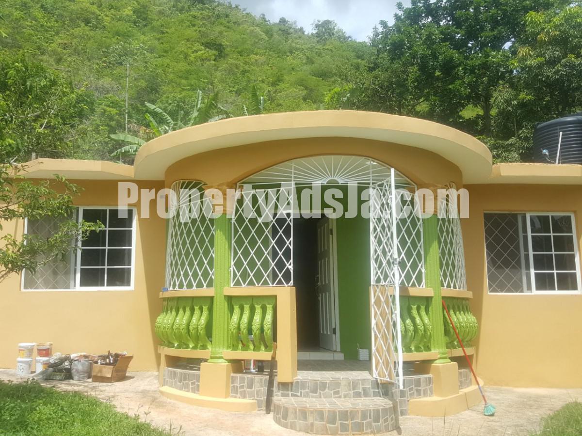House For Rent in Manchester, Manchester Jamaica