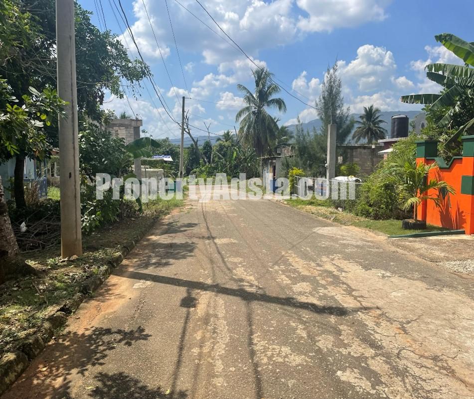 House For Sale in Ewarton, St. Catherine Jamaica