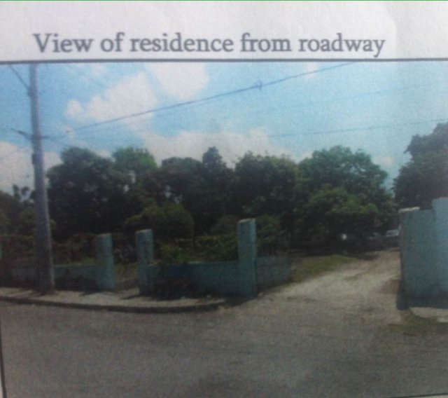 Commercial building For Sale in LYNDHURST ROAD, Kingston / St. Andrew