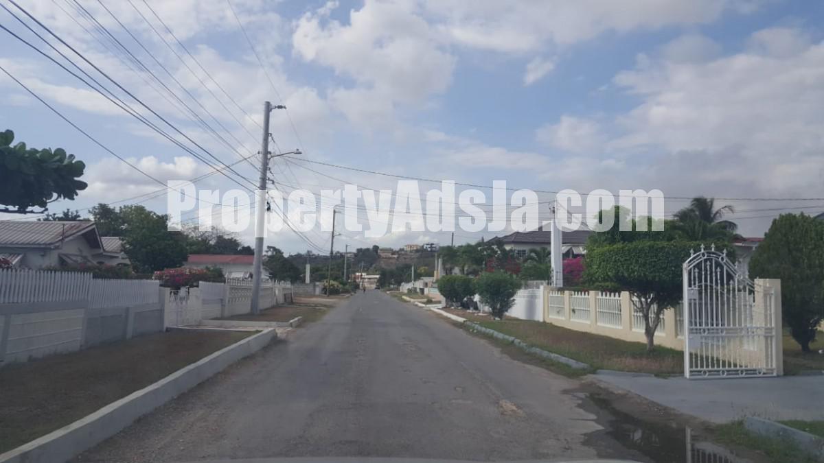 House For Sale in Twickenham Gardens, St. Catherine Jamaica