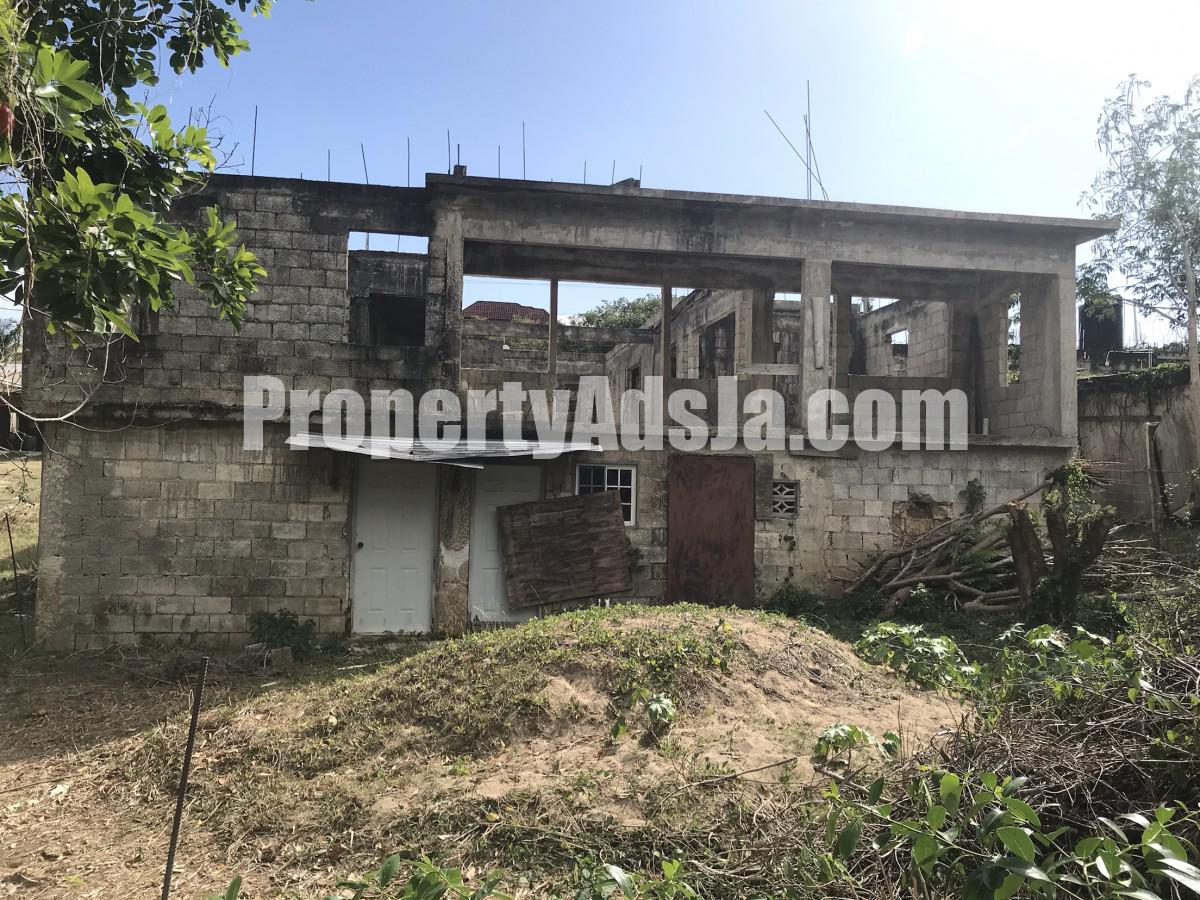 House For Sale in BLACK RIVER, St. Elizabeth Jamaica