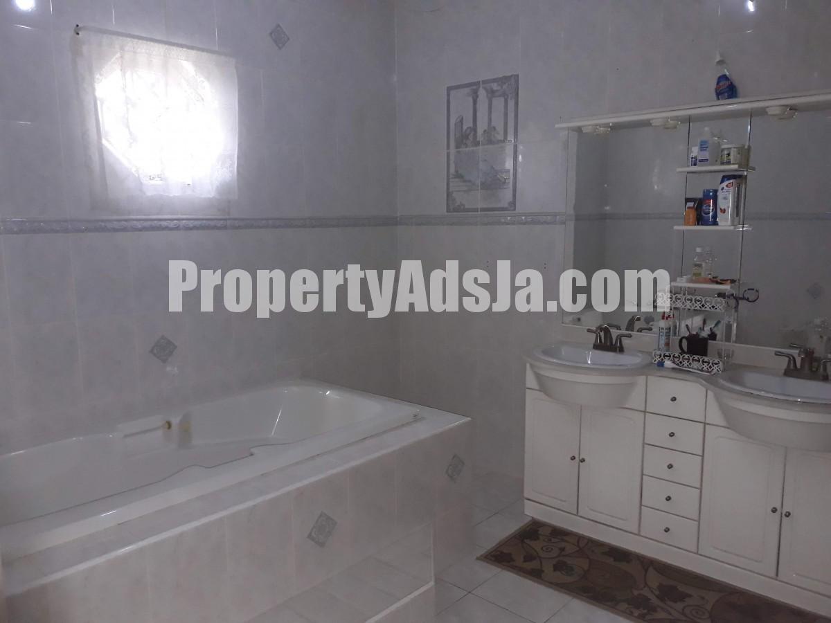 House For Sale in Eltham View Spanish Town, St. Catherine Jamaica