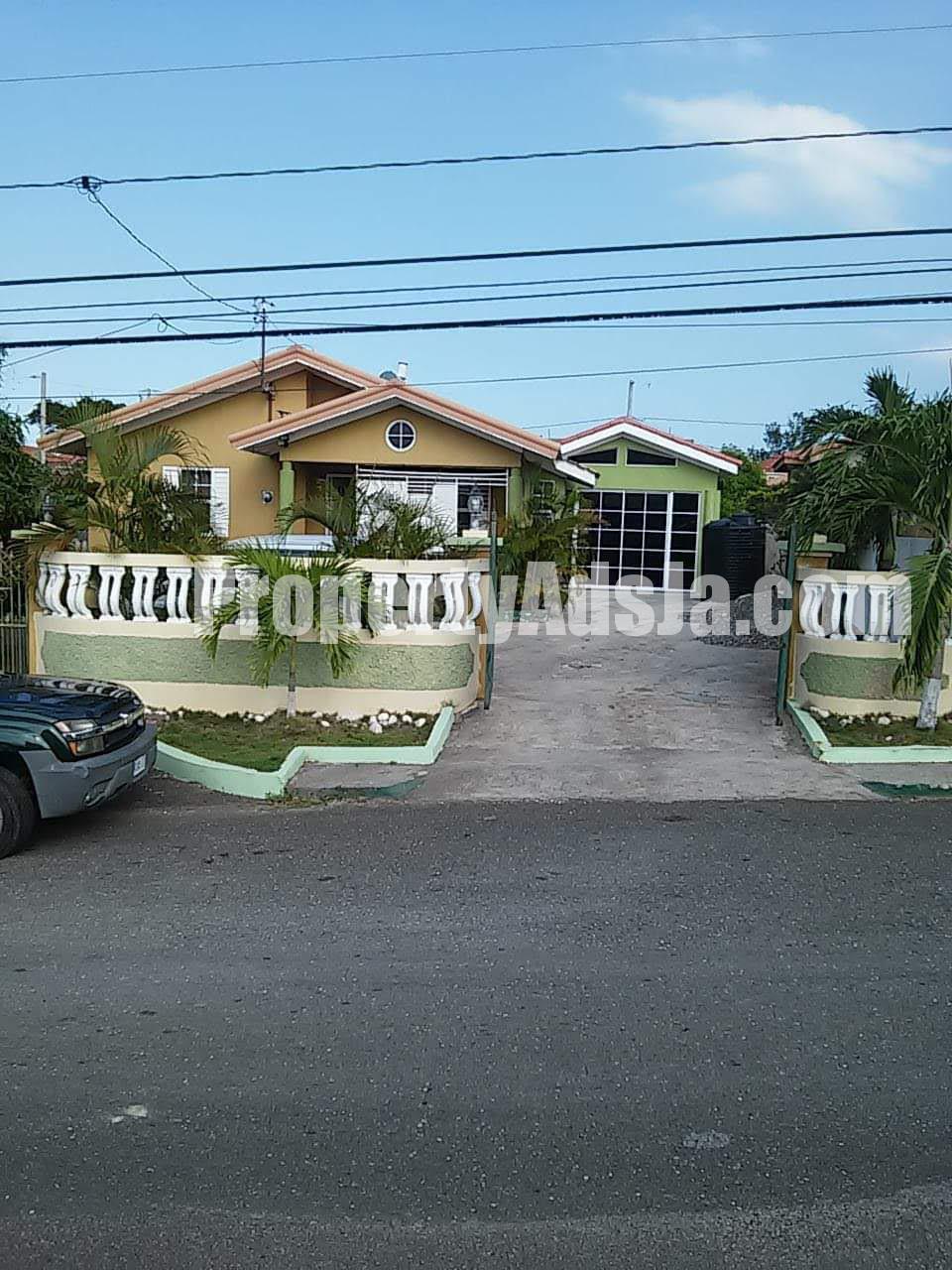 House For Sale in Huddersfield, St. Mary Jamaica