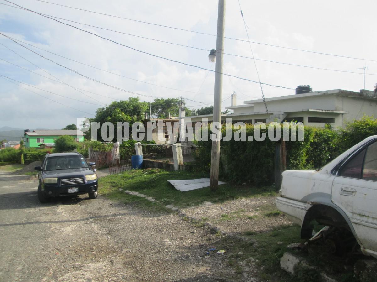 House For Sale in ISLINGTON, St. Mary Jamaica