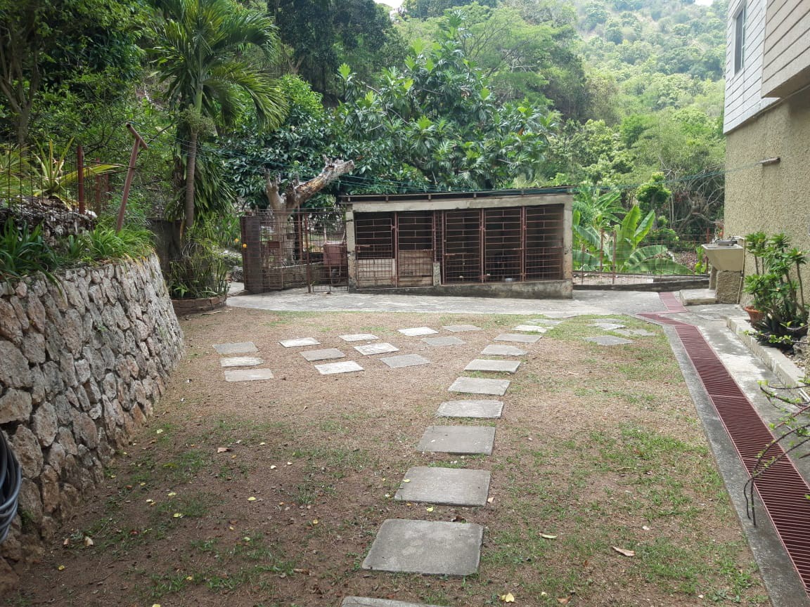 House For Sale in Gordon Town, Kingston / St. Andrew Jamaica