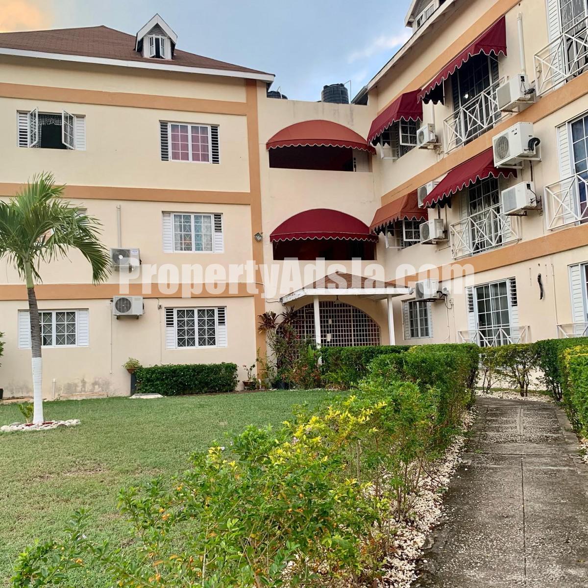 Apartment For Rent in Constant Spring, Kingston / St. Andrew Jamaica