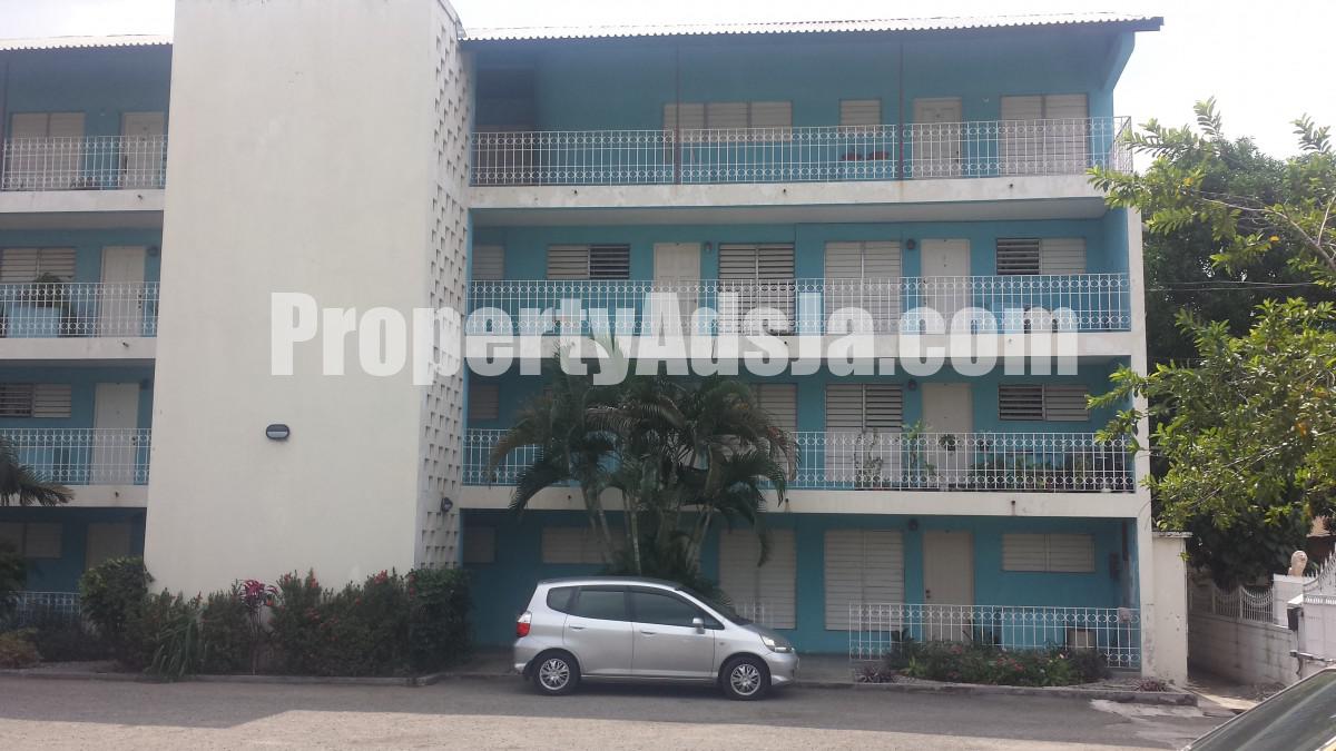 Apartment For Rent in Constant Spring Rd, Kingston / St. Andrew Jamaica