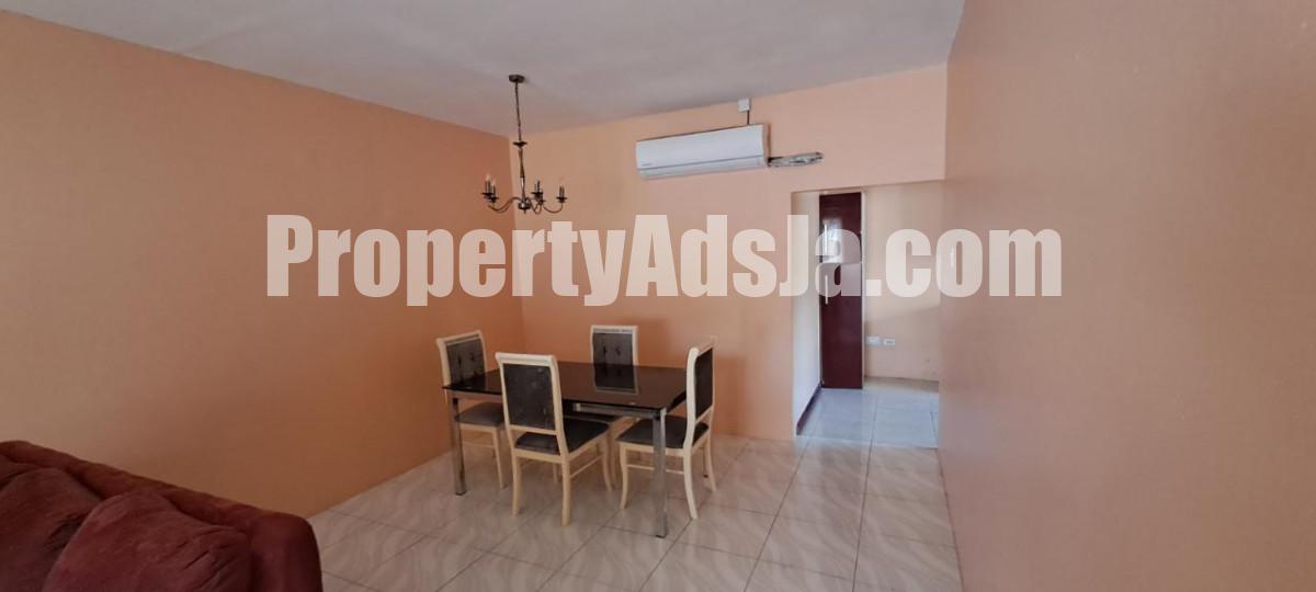 House For Rent in Molynes Road, Kingston / St. Andrew Jamaica