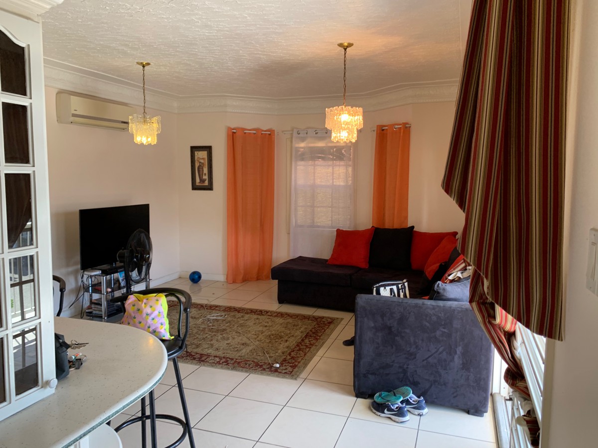 Apartment For Sale in Liguanea Kingston 6, Kingston / St. Andrew