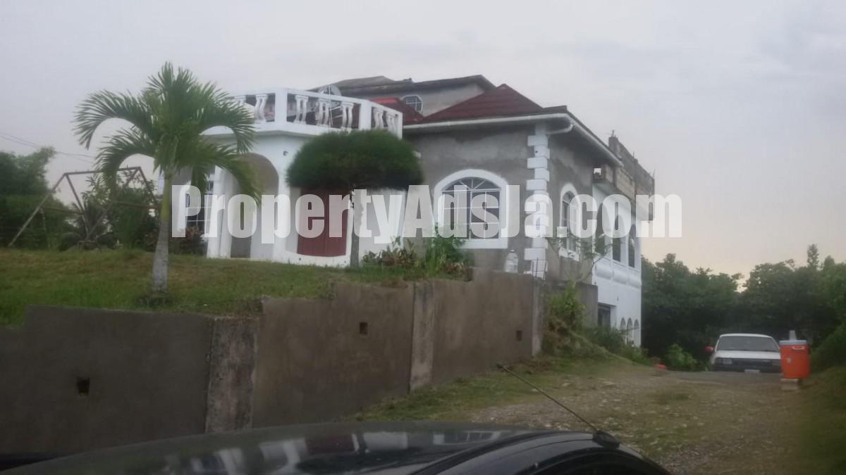 House For Sale in Kellits, Clarendon Jamaica