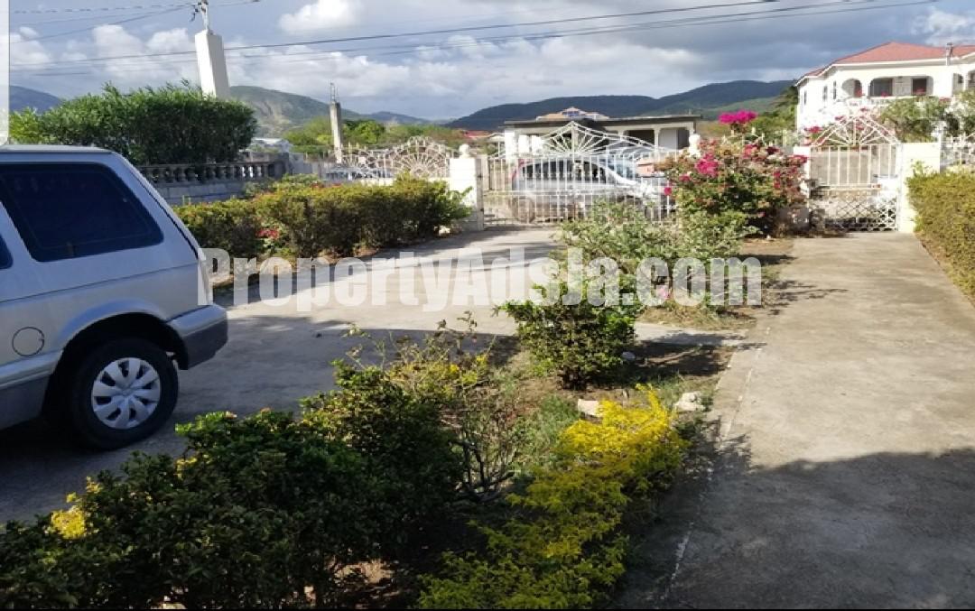 House For Sale in SOUTHAVEN, St. Thomas Jamaica