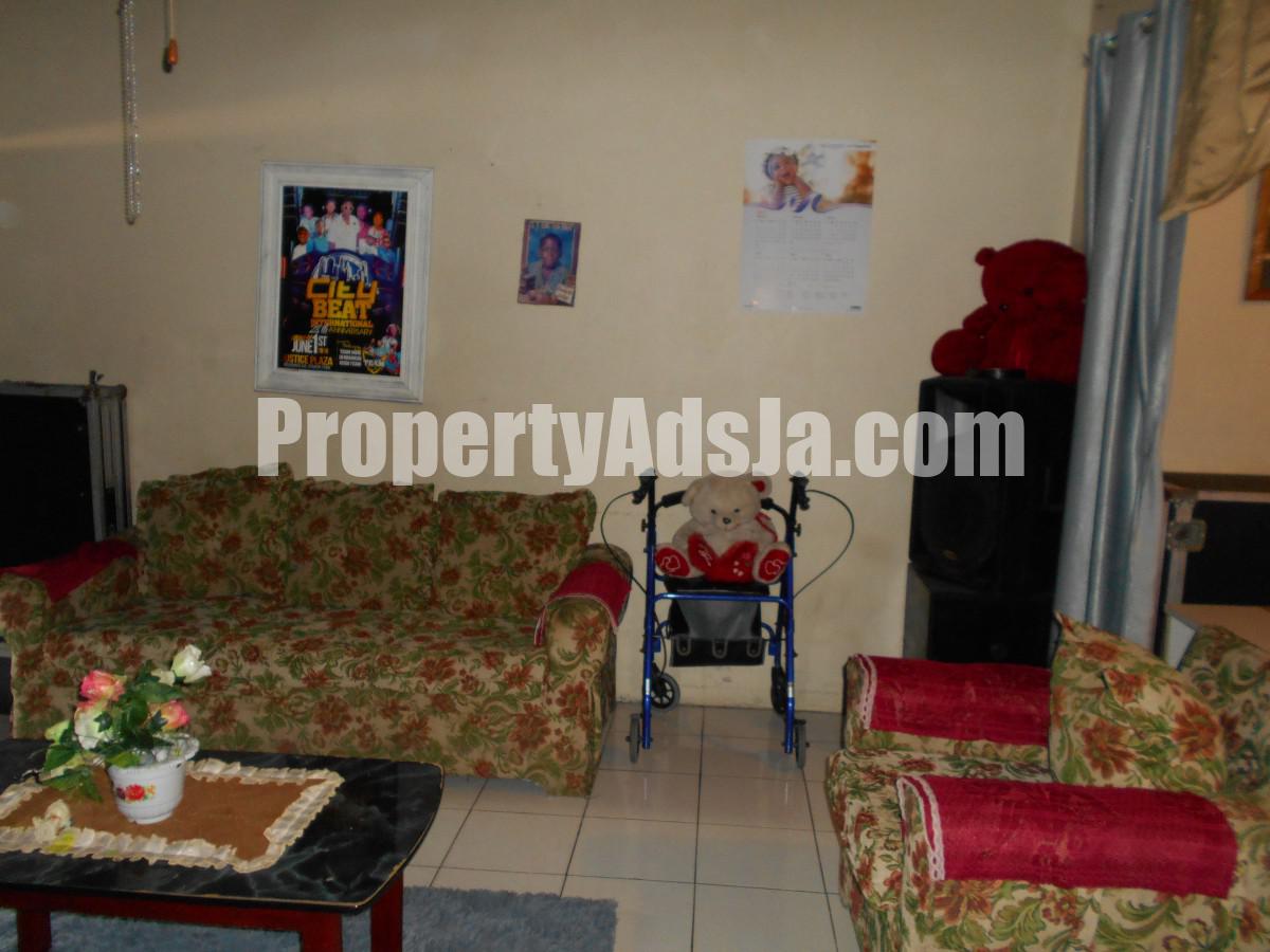 House For Sale in Hampton Green, St. Catherine Jamaica