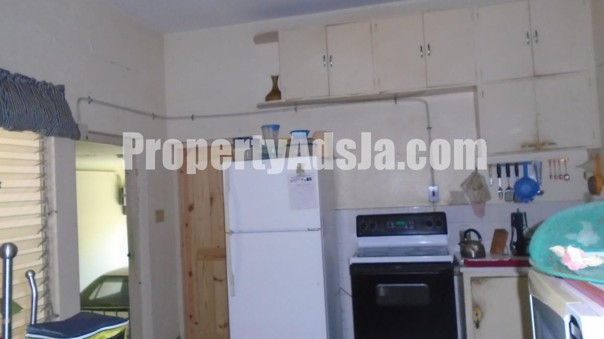 House For Sale in Hope Pastures, Kingston / St. Andrew Jamaica