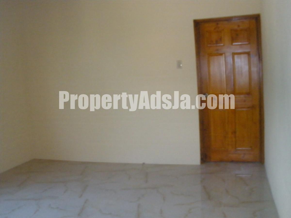 Apartment For Rent in Three Oaks Gardens, Kingston / St. Andrew Jamaica