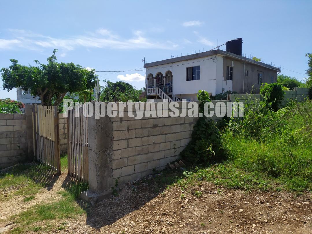 House For Sale in May Pen, Clarendon Jamaica