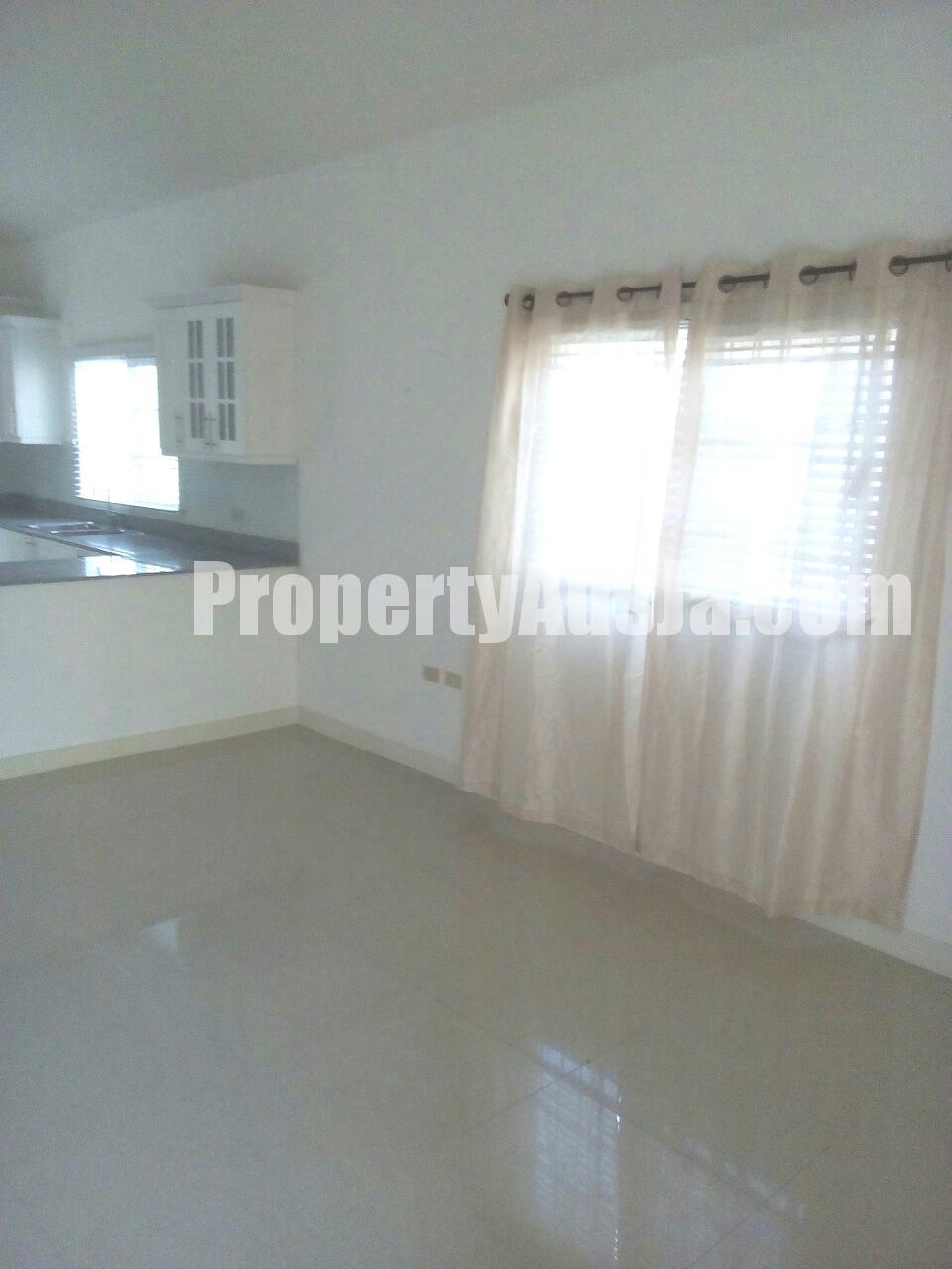 House For Rent in Caymanas Country Club Estates, Kingston / St. Andrew