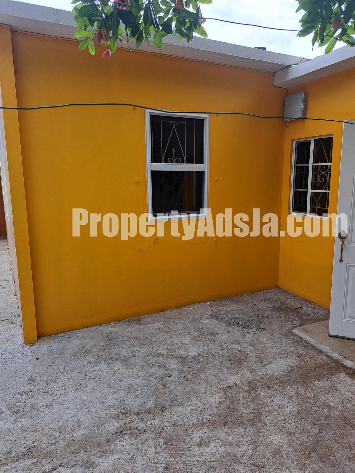 Flat For Rent in Harbour View, Kingston / St. Andrew Jamaica