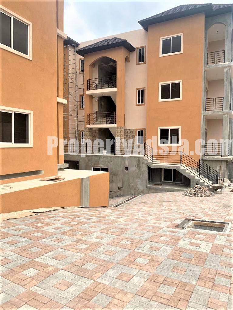 Apartment For Sale in MANOR PARK, Kingston / St. Andrew Jamaica