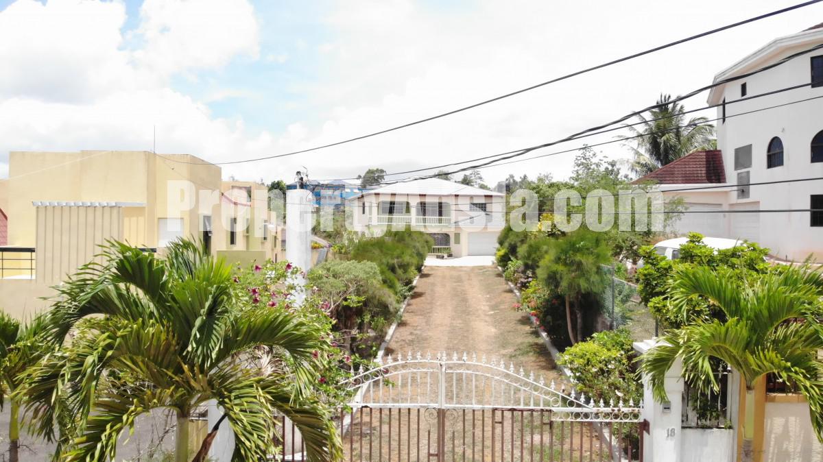 House For Sale in Ingleside, Manchester Jamaica