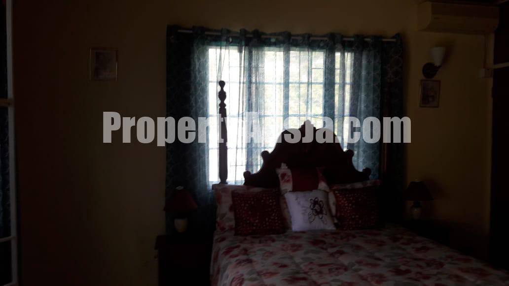 House For Sale in Golden Acres Red Hills, Kingston / St. Andrew Jamaica