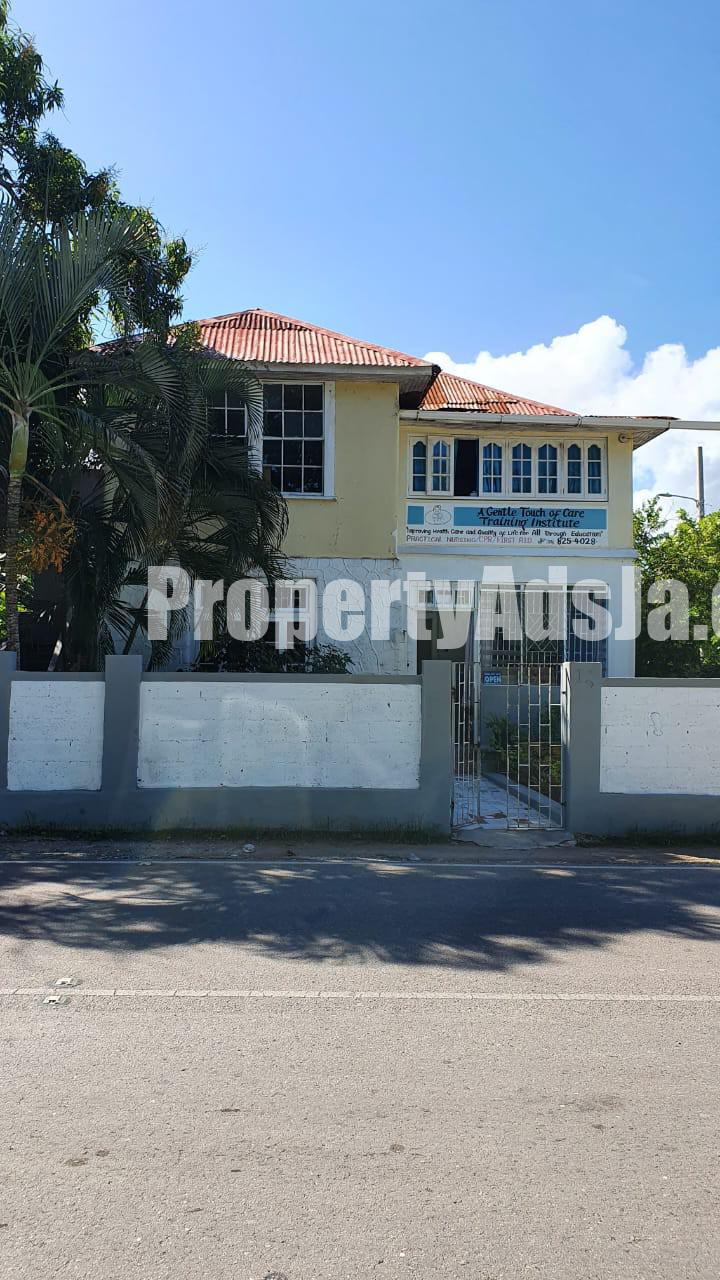 Commercial building For Sale in Falmouth, Trelawny Jamaica
