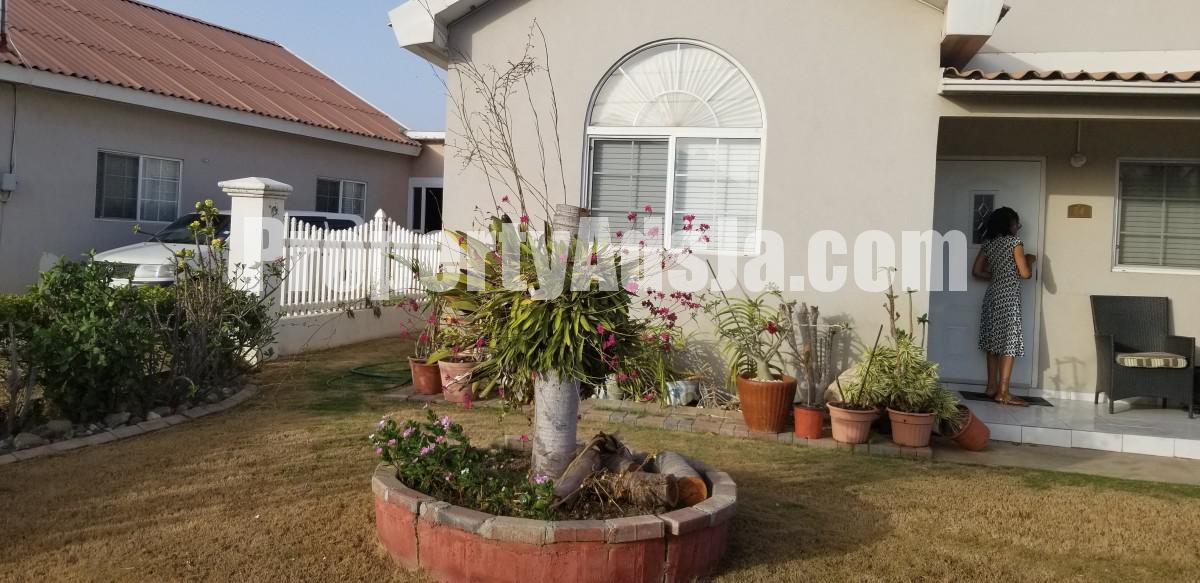House For Sale in Portmore, Kingston / St. Andrew Jamaica