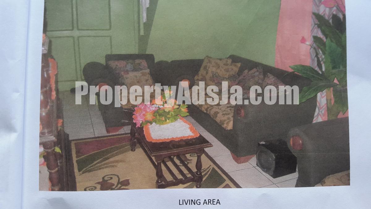 House For Sale in Manley Meadows, Kingston / St. Andrew Jamaica