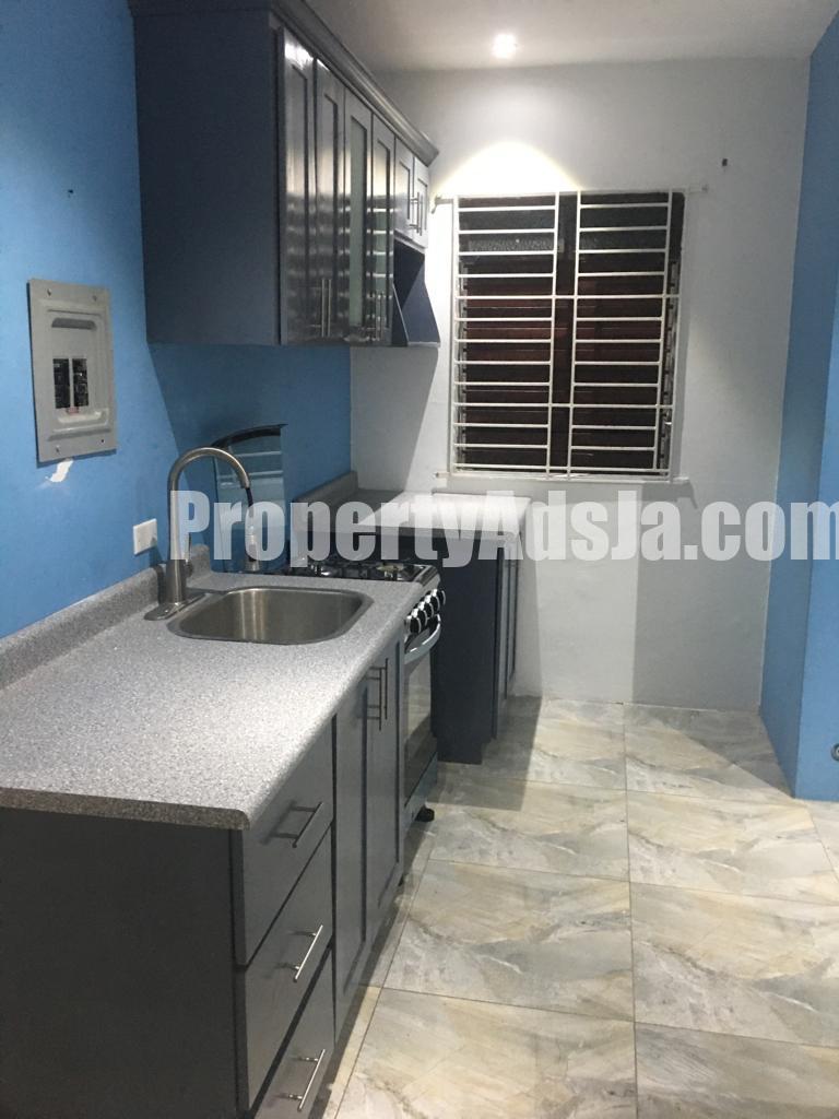 Apartment For Rent in Red Hills Rd, Kingston / St. Andrew Jamaica