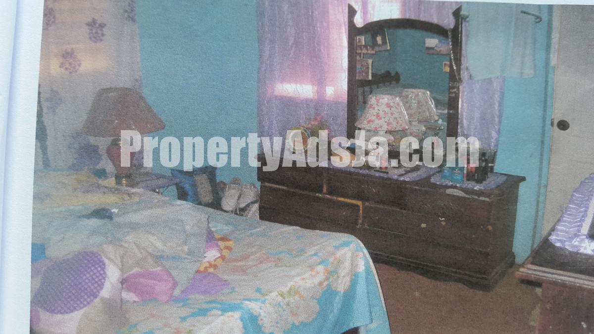 House For Sale in Manley Meadows, Kingston / St. Andrew Jamaica