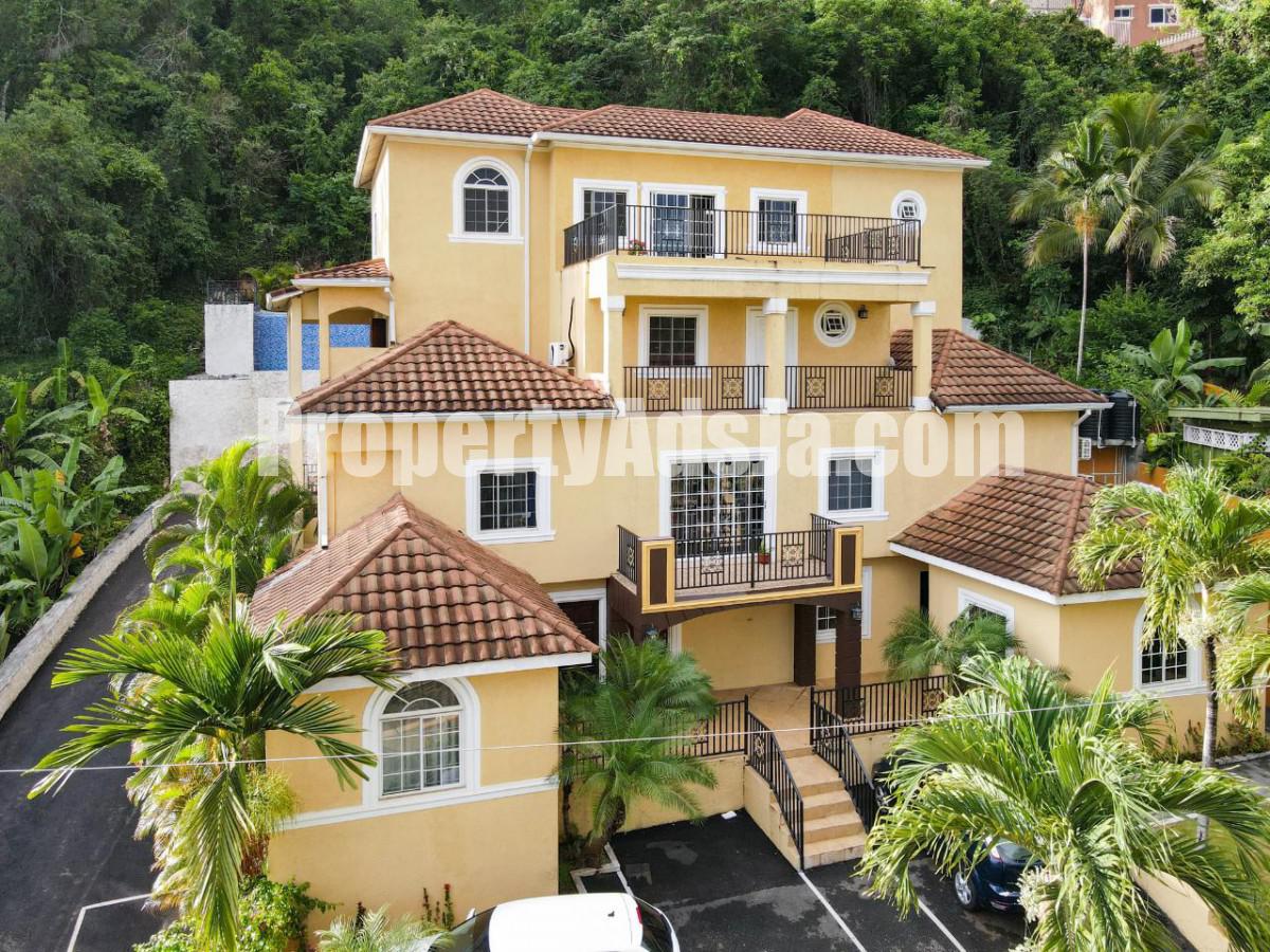 Apartment For Rent in Upper Kirkland Heights, Kingston / St. Andrew