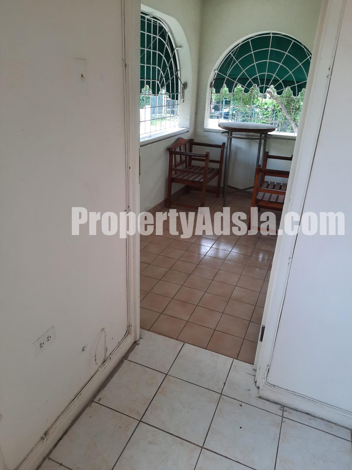 Apartment For Rent in Hope Road, Kingston / St. Andrew Jamaica