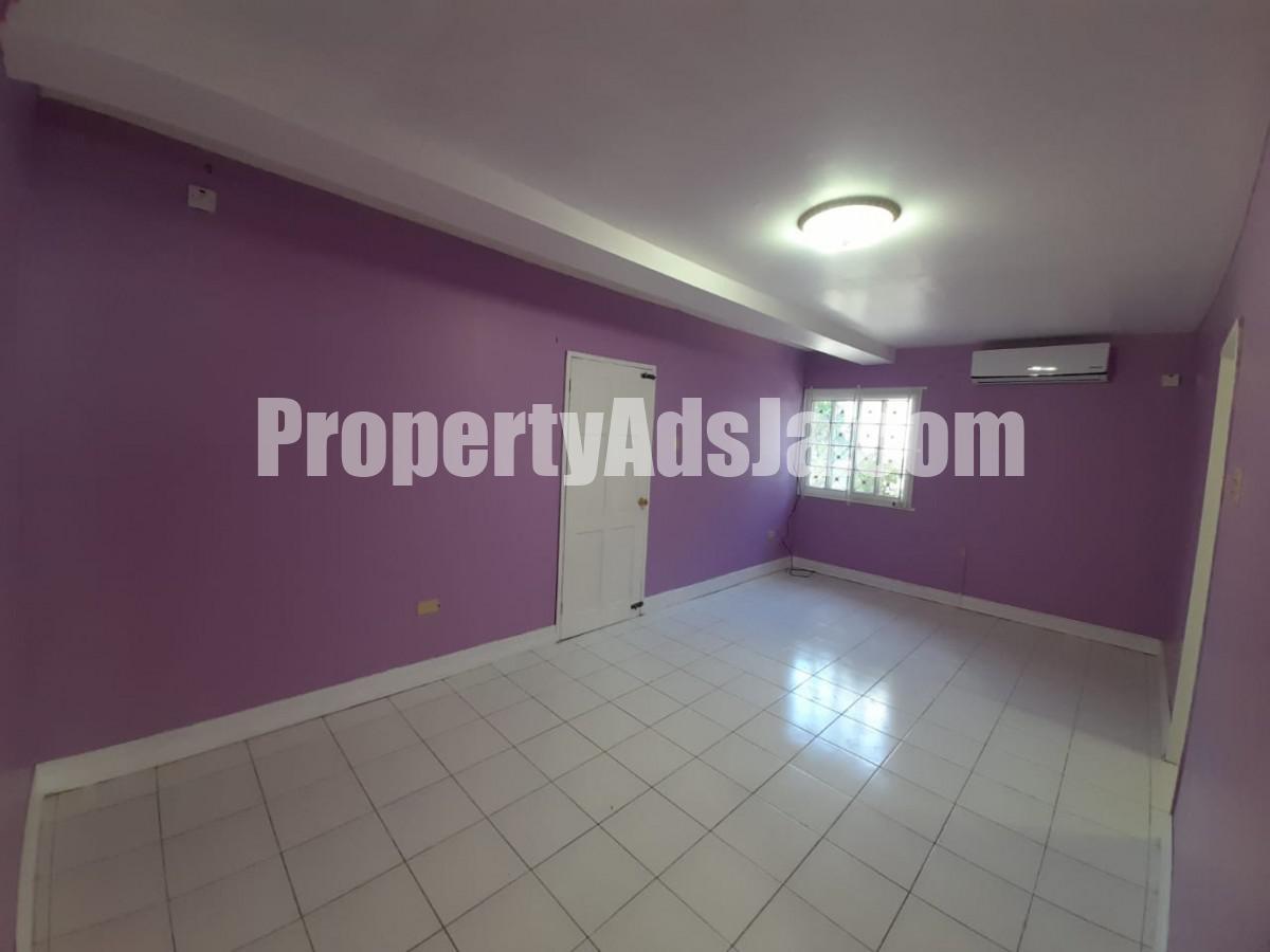 Apartment For Rent in Hagley Park, Kingston / St. Andrew Jamaica