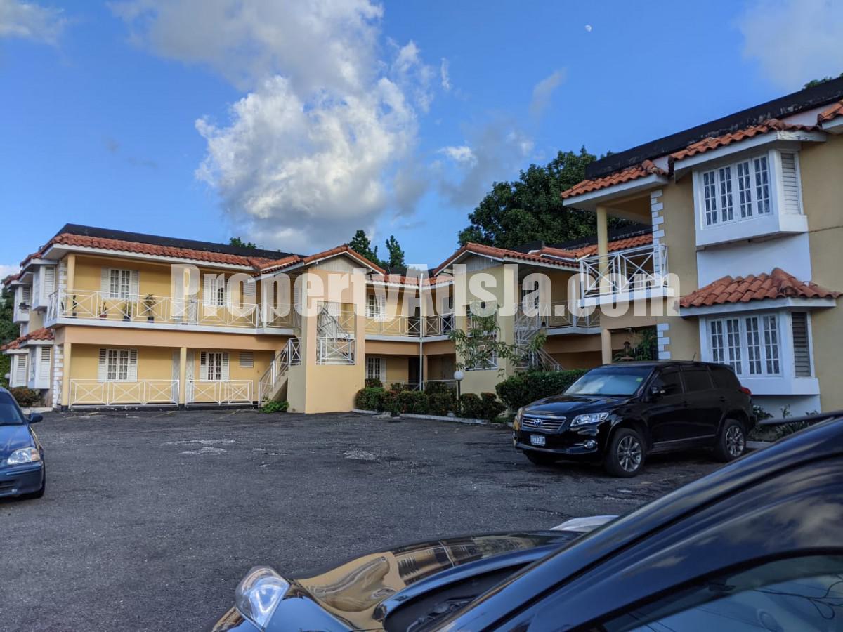 Apartment For Rent in Constant Spring Off Mannings Hill Road, Kingston