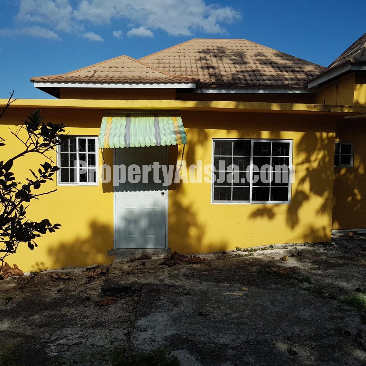 House For Rent in Santa Cruz, St. Elizabeth Jamaica