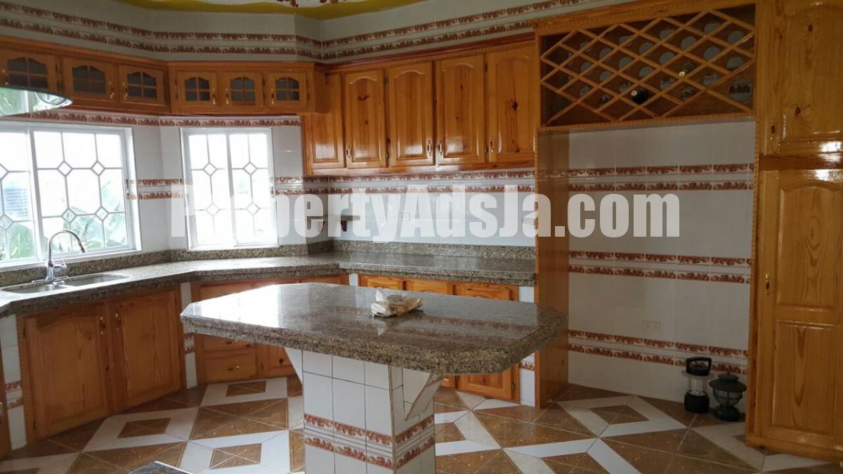 House For Sale in Sydenham Gardens, St. Catherine Jamaica