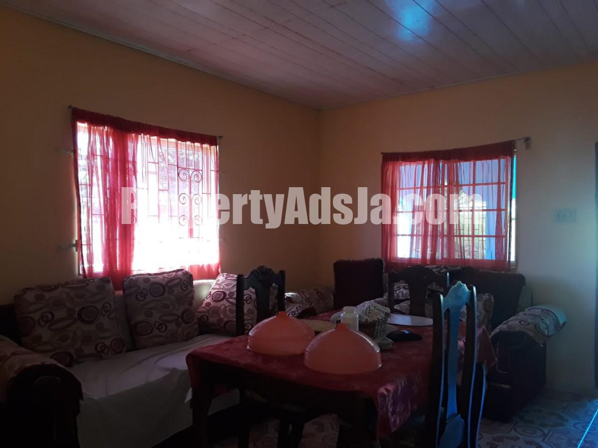 House For Sale in Newport Manchester, Manchester Jamaica