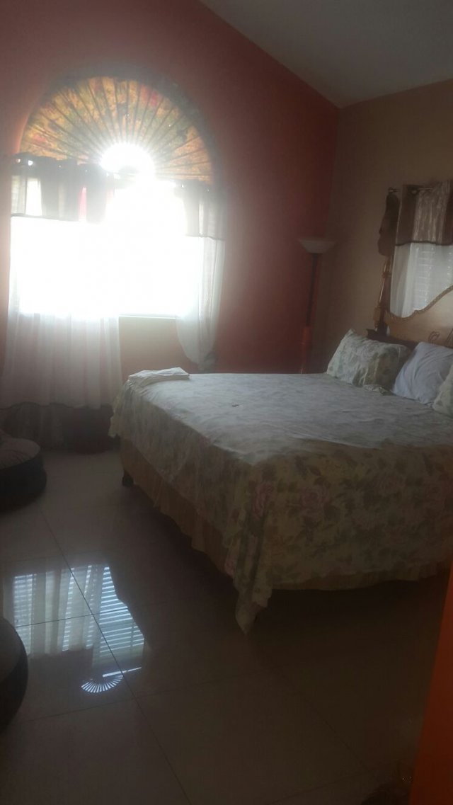 House For Sale in caymanas estate, St. Catherine Jamaica