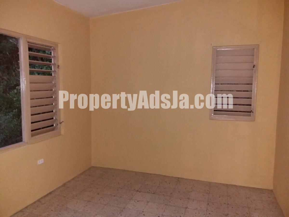 House For Rent in Meadowbrook, Kingston / St. Andrew Jamaica