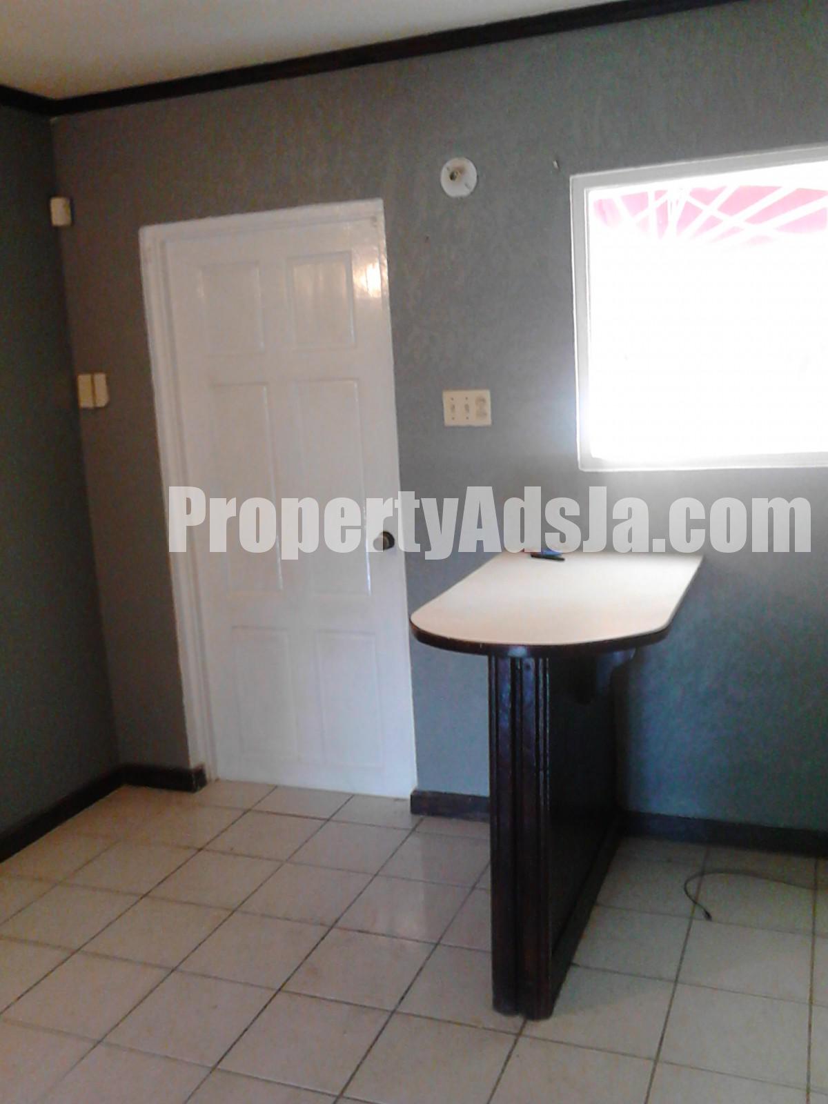 Apartment For Rent in Brynmawr Ave, Kingston / St. Andrew Jamaica