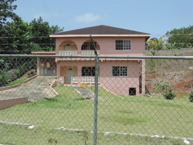 House For Sale in Dunsinane, Manchester Jamaica