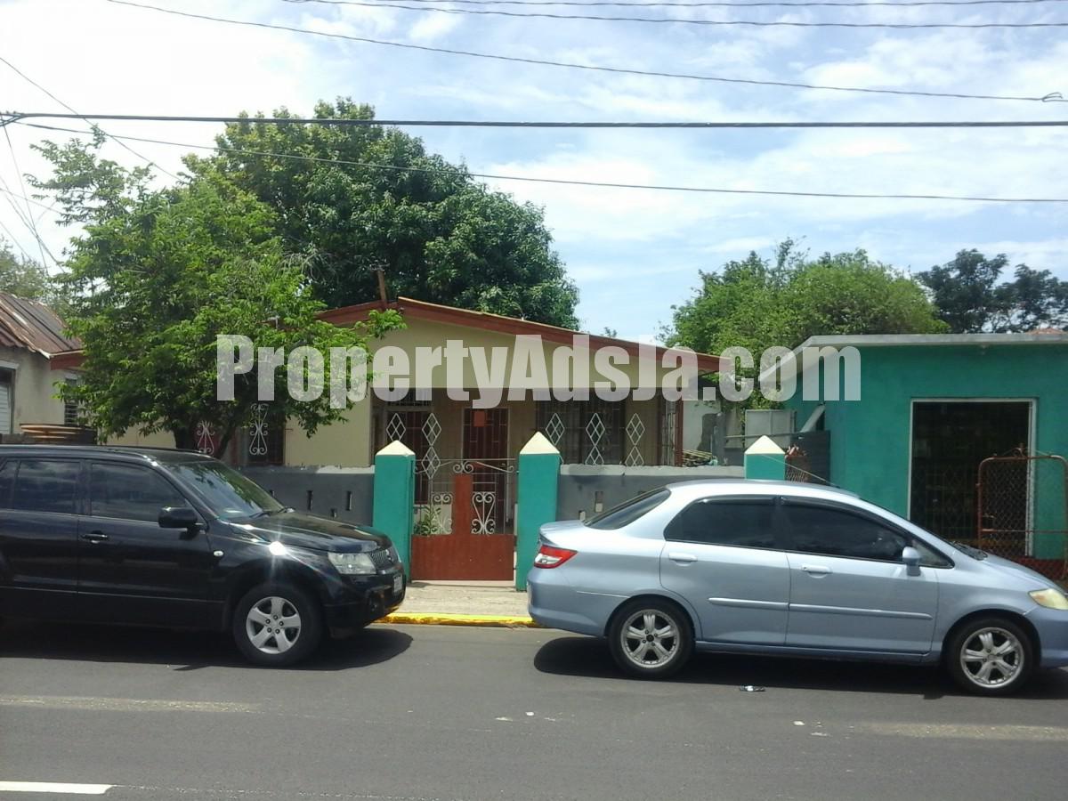 House For Sale in Greenwich Town, Kingston / St. Andrew Jamaica