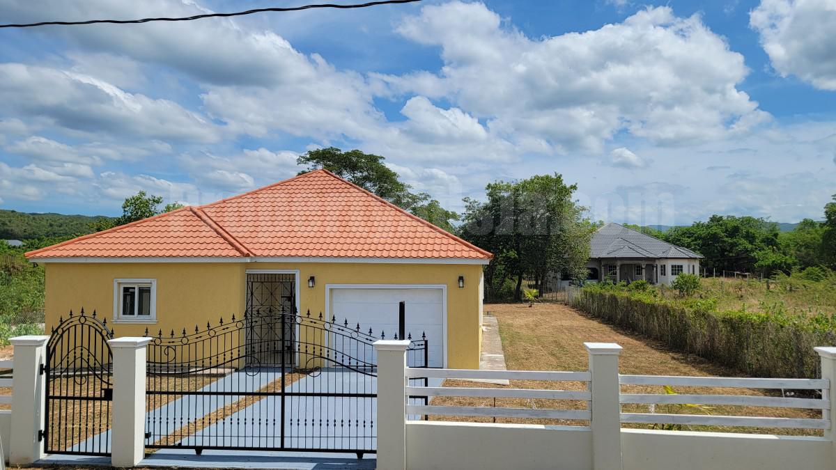 House For Sale in Osbourne Store, Clarendon Jamaica