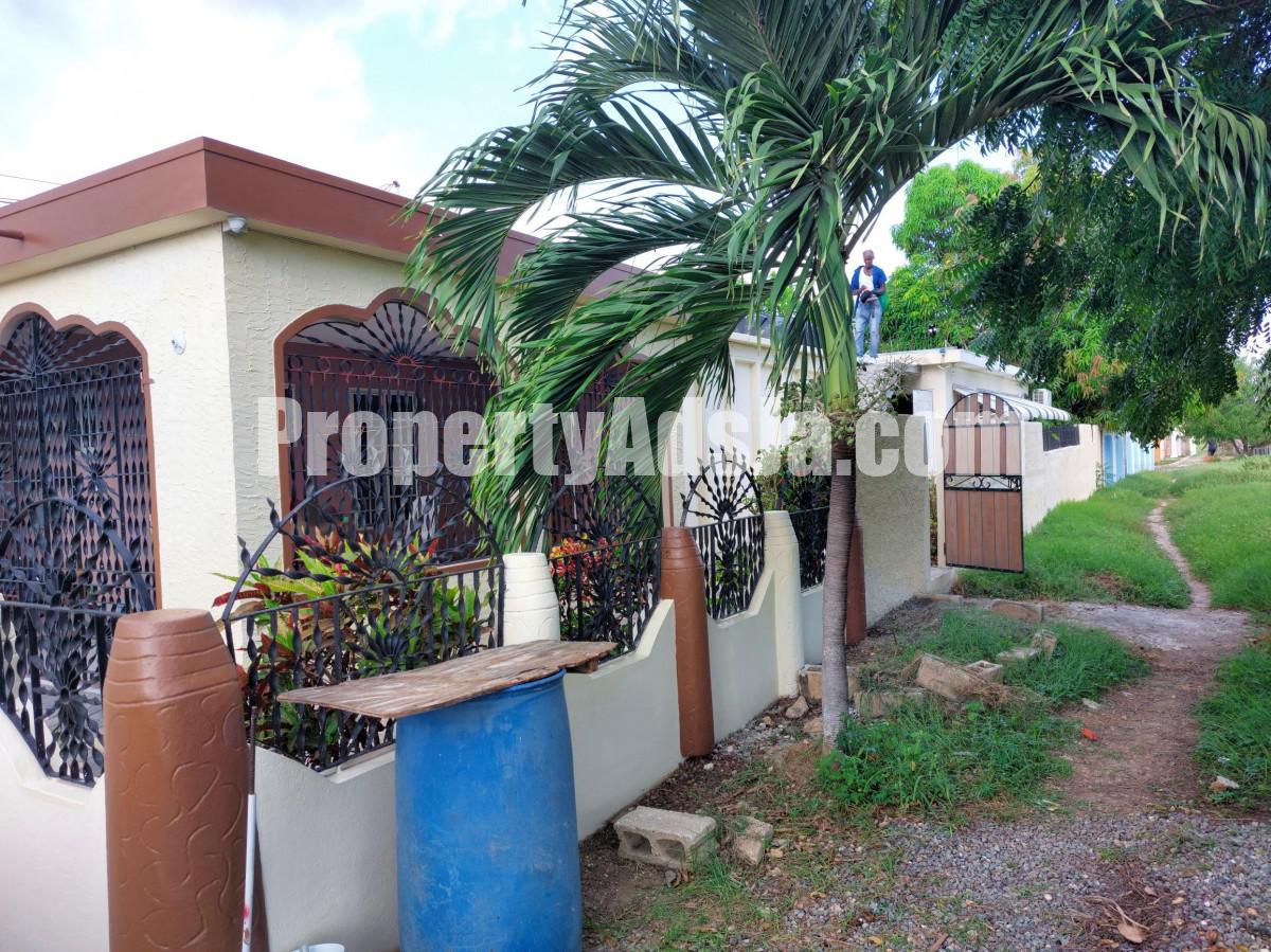 House For Sale in Greater Portmore, St. Catherine Jamaica