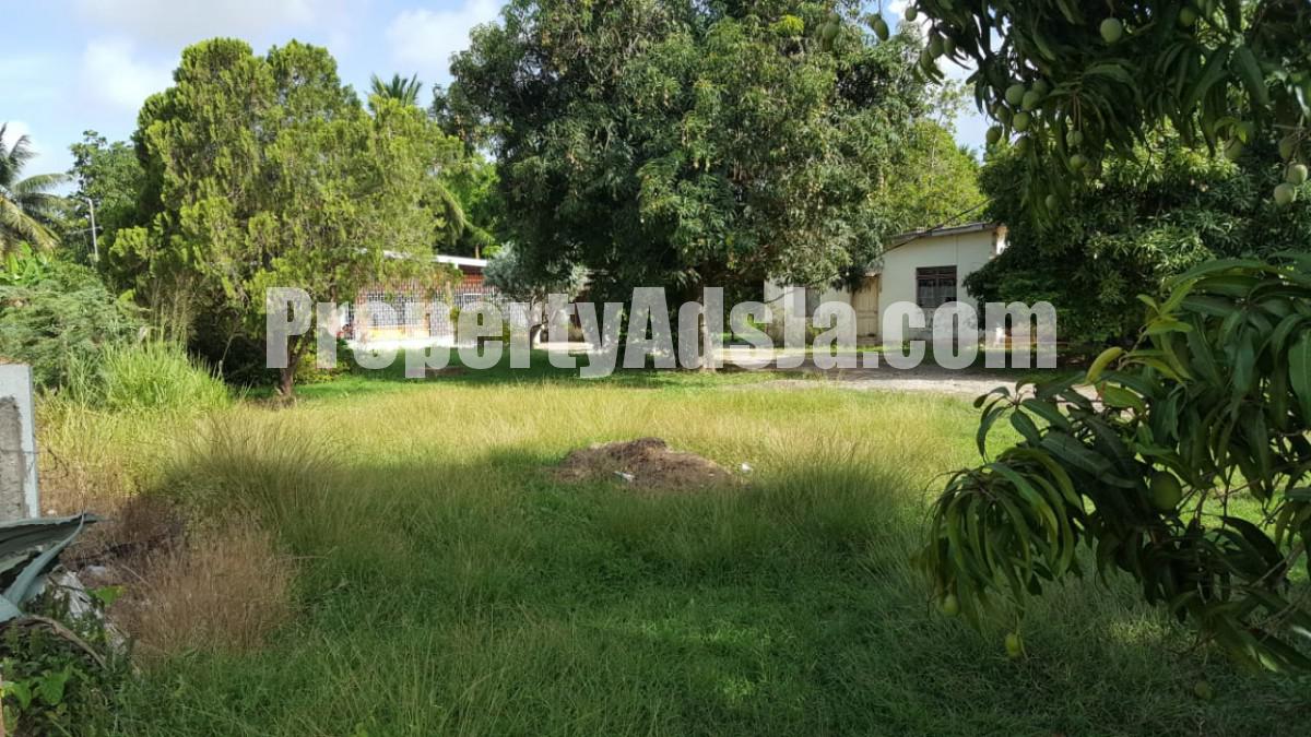 House For Sale in Featherbed Lane, St. Catherine Jamaica