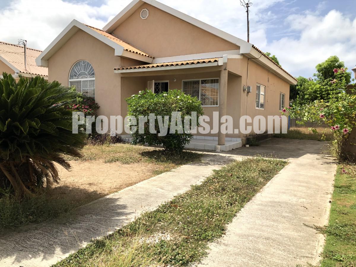 House For Rent in Portmore, St. Catherine Jamaica