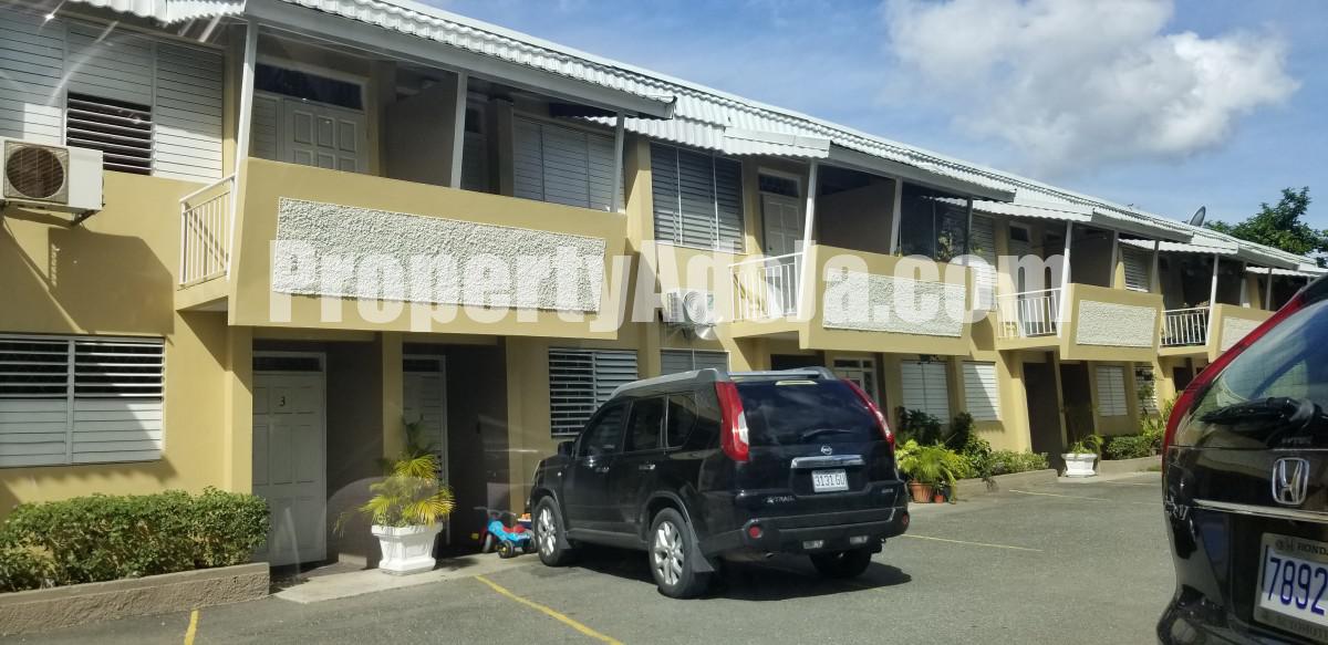 Townhouse For Sale in kingston 6, Kingston / St. Andrew Jamaica